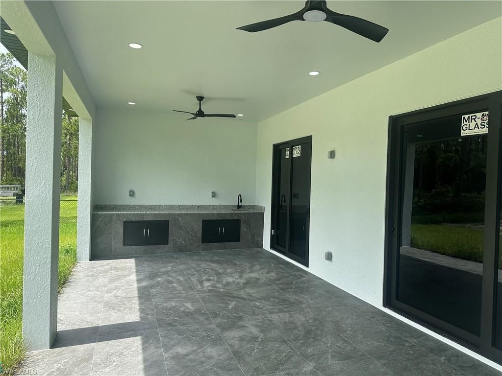 811 Hamilton Ave, Lehigh Acres, FL 33972 Photo