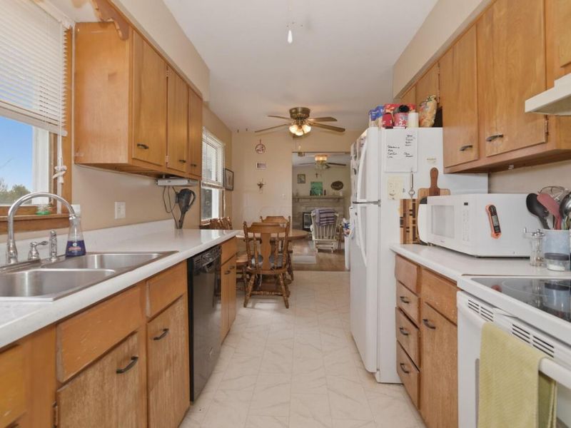 3741 Mayfair Lane , Cambridge, OH 43725 Photo 12