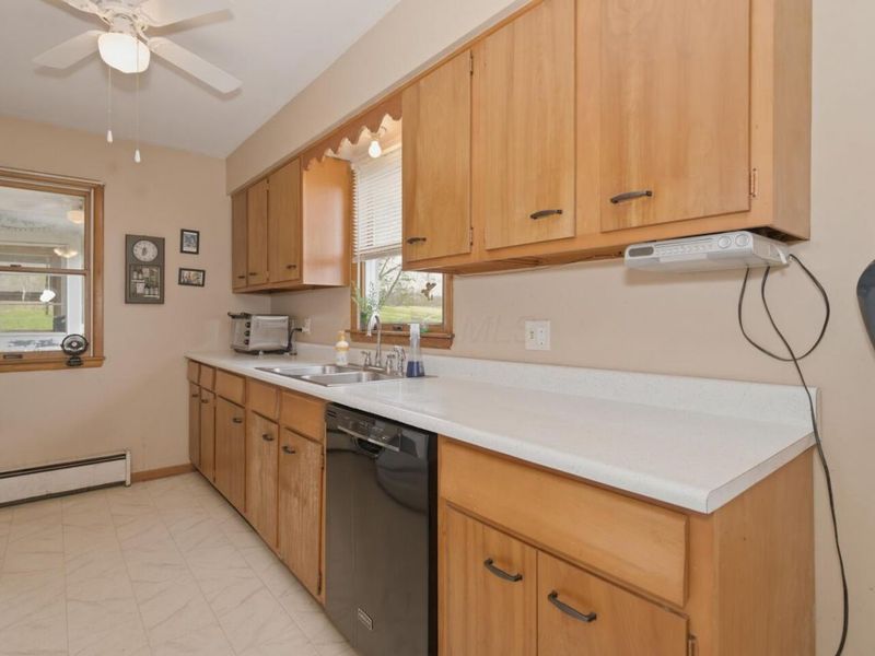 3741 Mayfair Lane , Cambridge, OH 43725 Photo 14