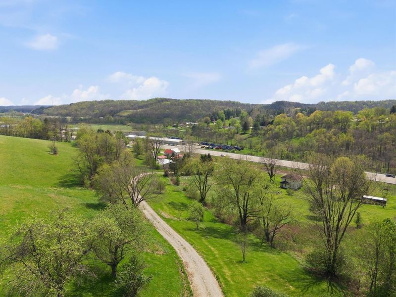 3741 Mayfair Lane , Cambridge, OH 43725 Photo 7