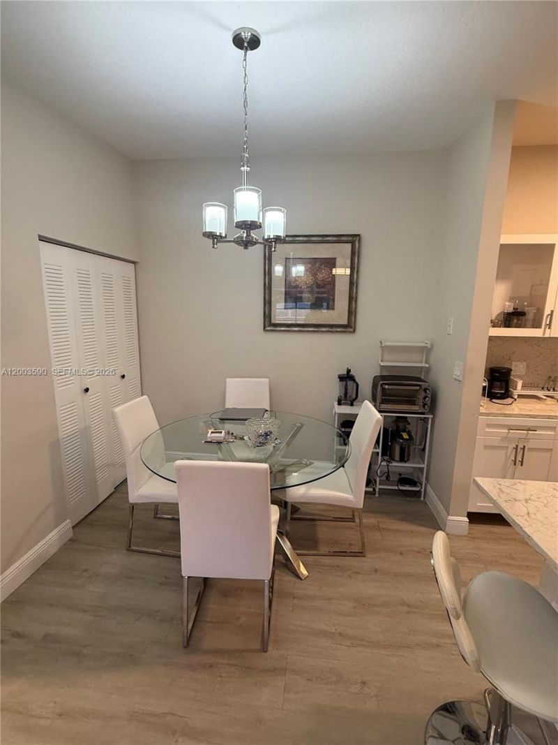 7703 Ashmont Cir, Unit 213, Tamarac, FL 33321 Photo