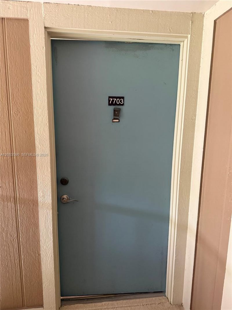 7703 Ashmont Cir, Unit 213, Tamarac, FL 33321 Photo