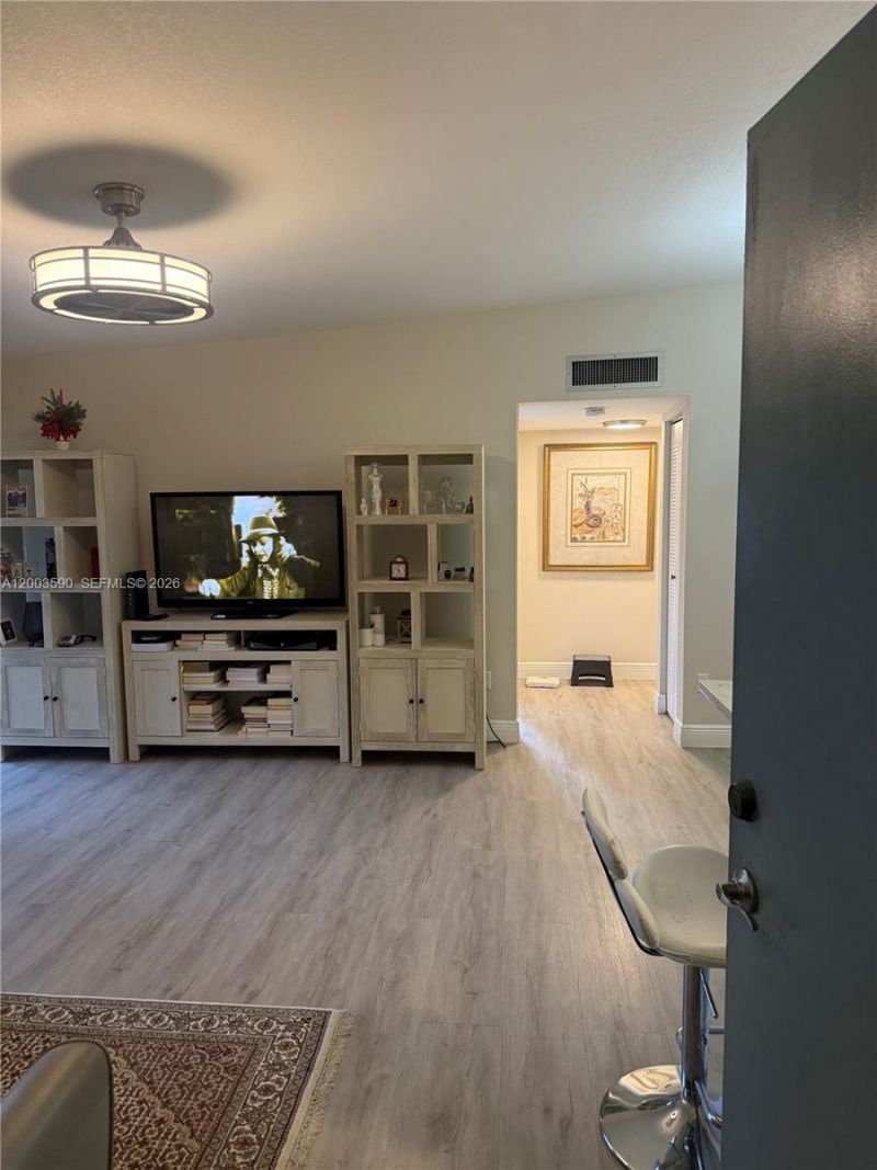 7703 Ashmont Cir, Unit 213, Tamarac, FL 33321 Photo
