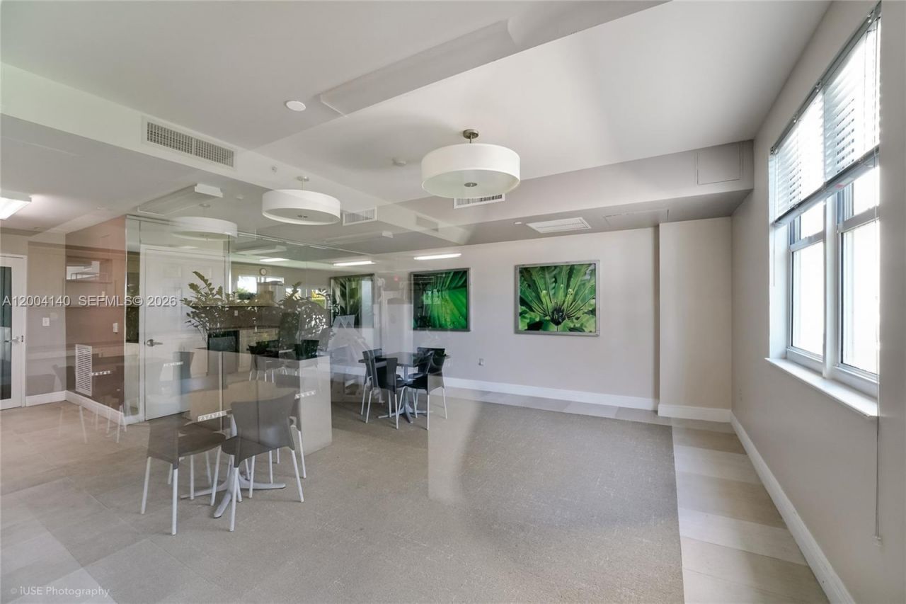3000 Coral Way, Unit 519, Miami, FL 33145 Photo