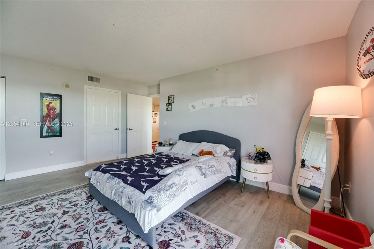 3000 Coral Way, Unit 519, Miami, FL 33145 Photo