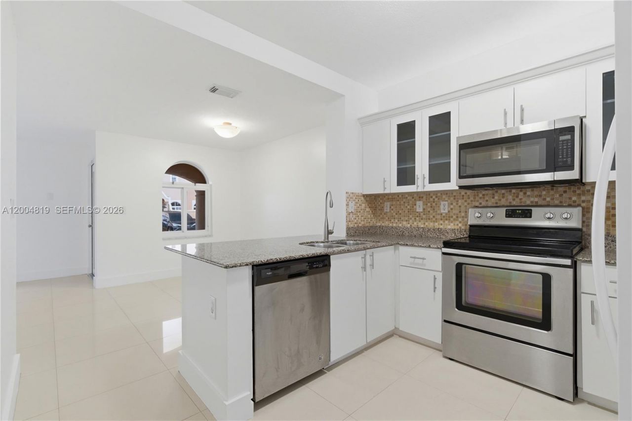 3725 SW 153rd Ct , Unit #0, Miami, FL 33185 Photo