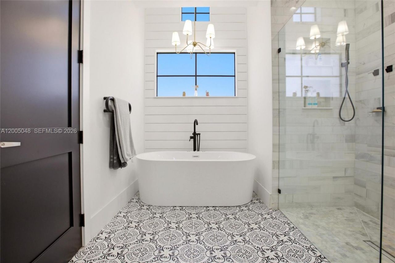 11240 NW 23rd St, Plantation, FL 33323 Photo