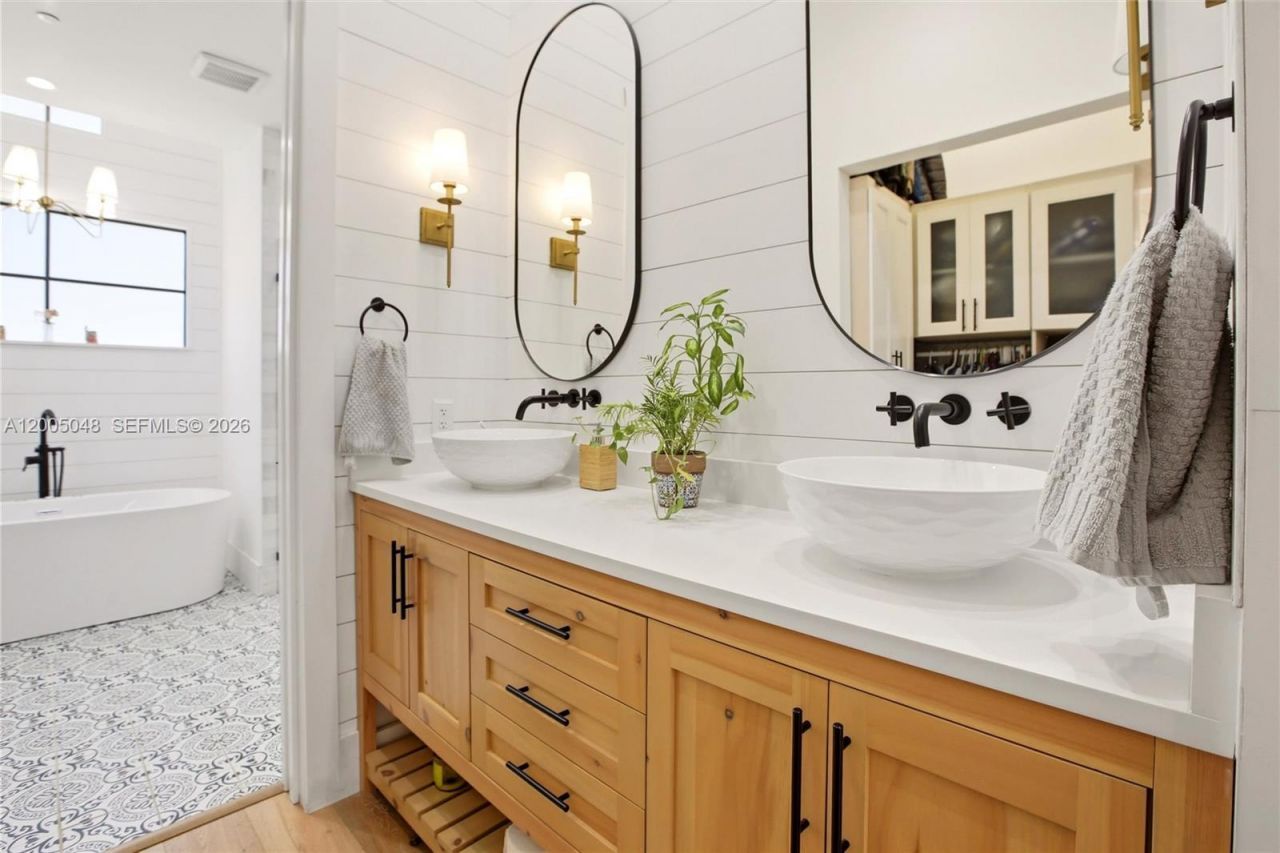 11240 NW 23rd St, Plantation, FL 33323 Photo