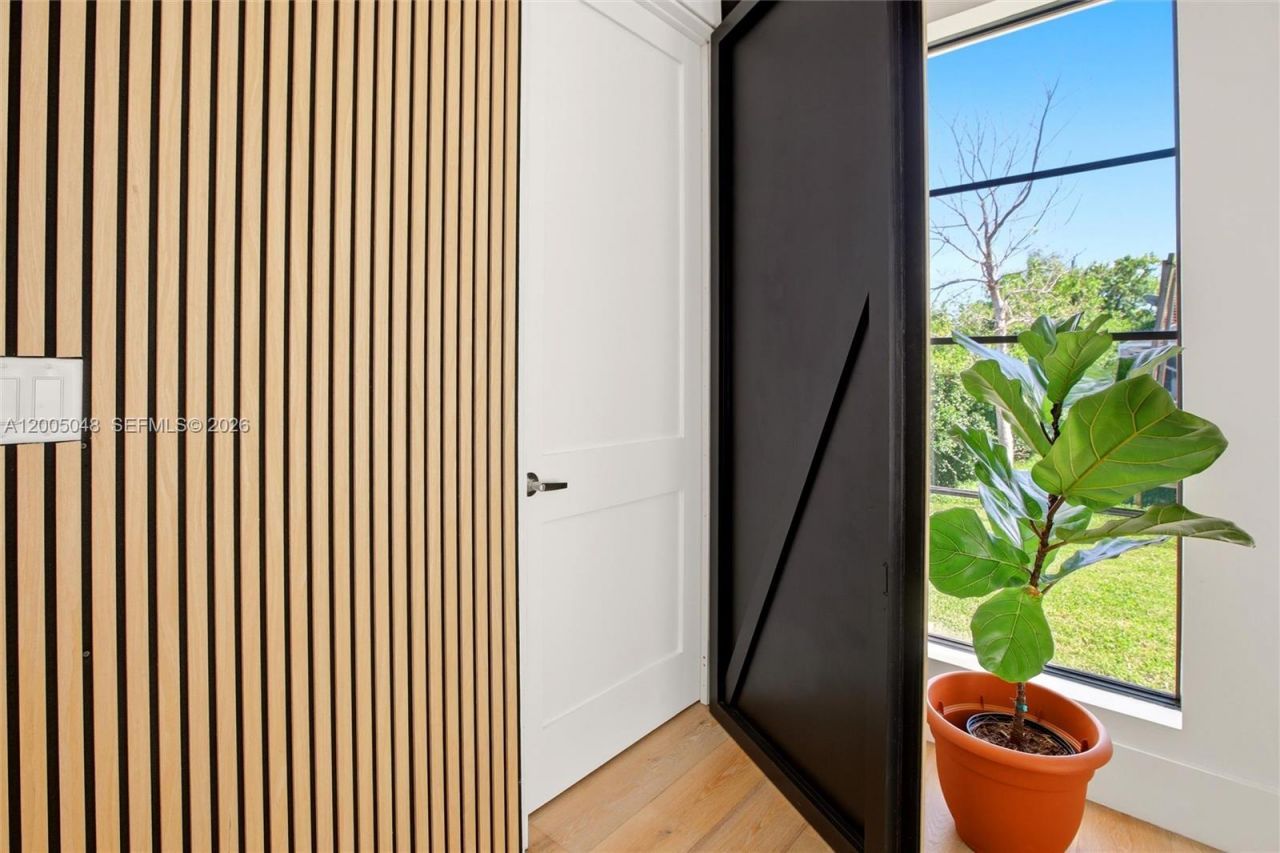 11240 NW 23rd St, Plantation, FL 33323 Photo