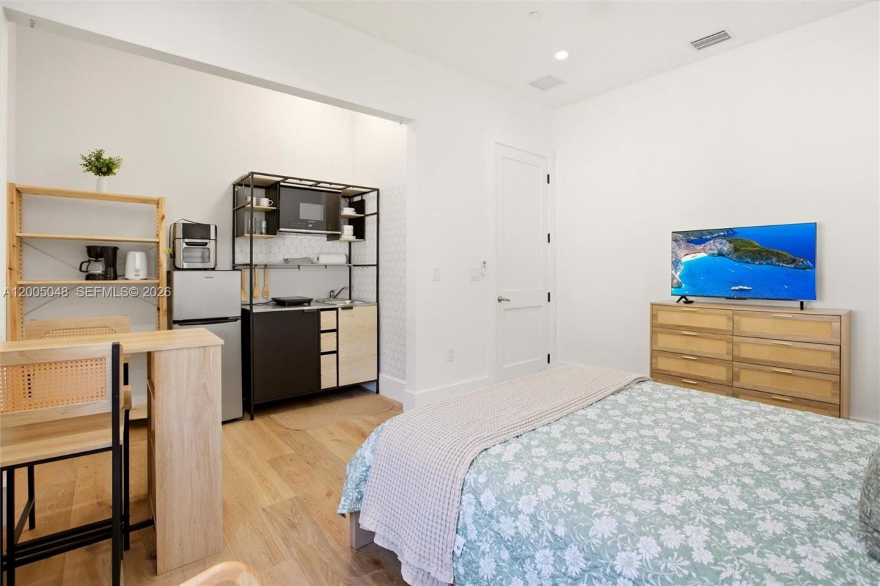 11240 NW 23rd St, Plantation, FL 33323 Photo