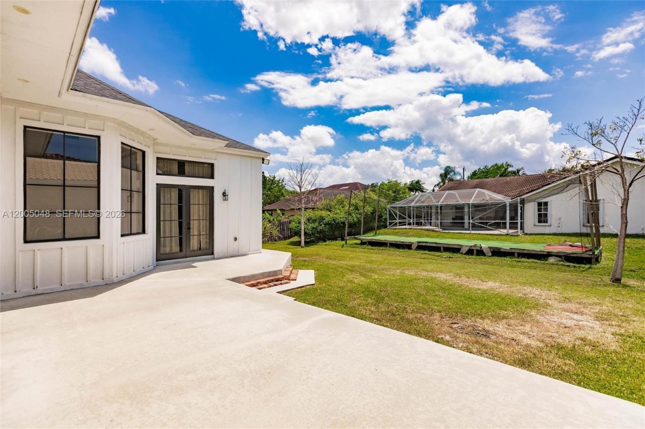 11240 NW 23rd St, Plantation, FL 33323 Photo