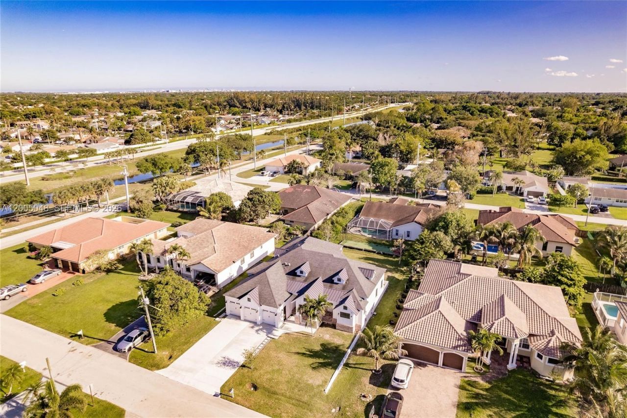 11240 NW 23rd St, Plantation, FL 33323 Photo