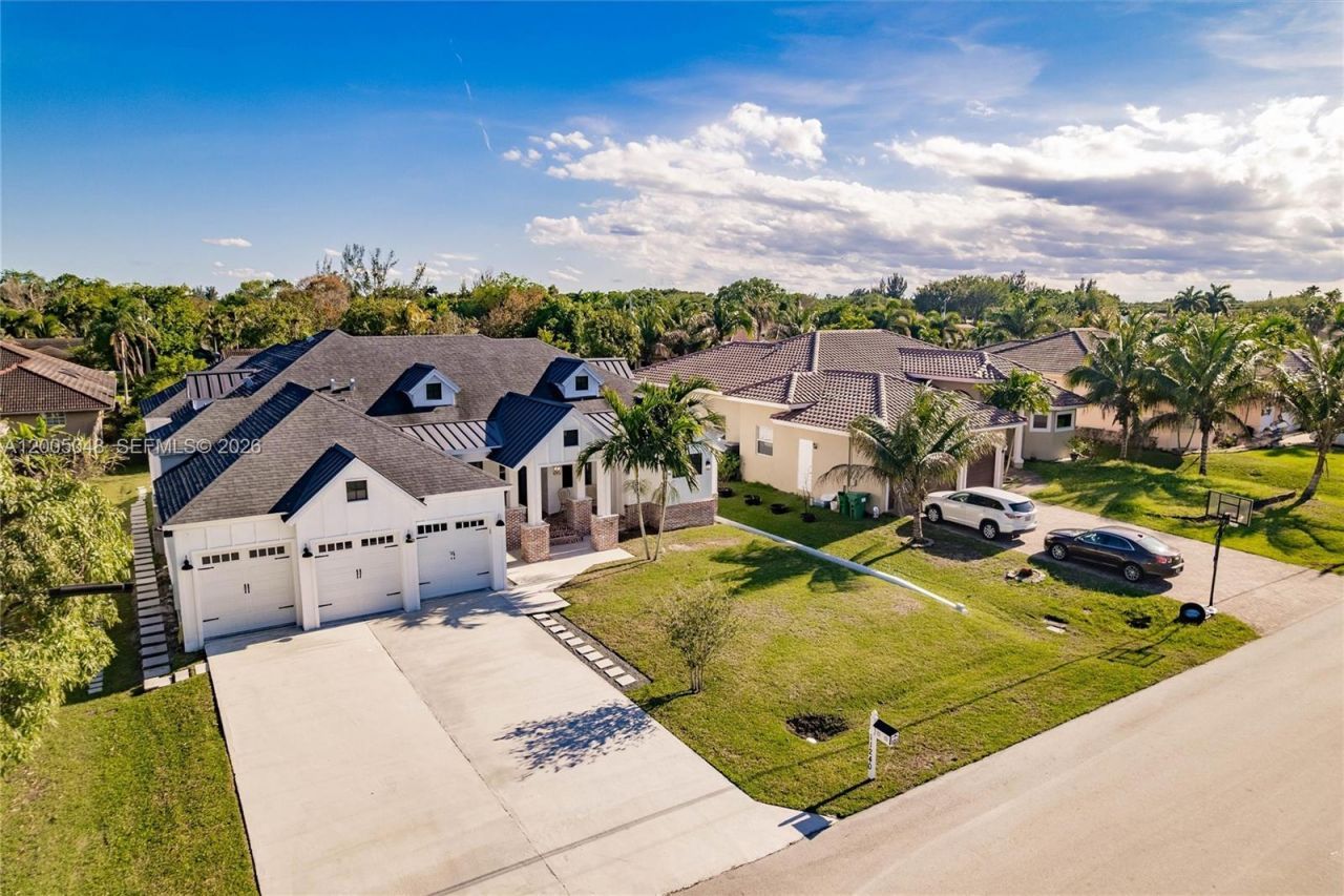 11240 NW 23rd St, Plantation, FL 33323 Photo