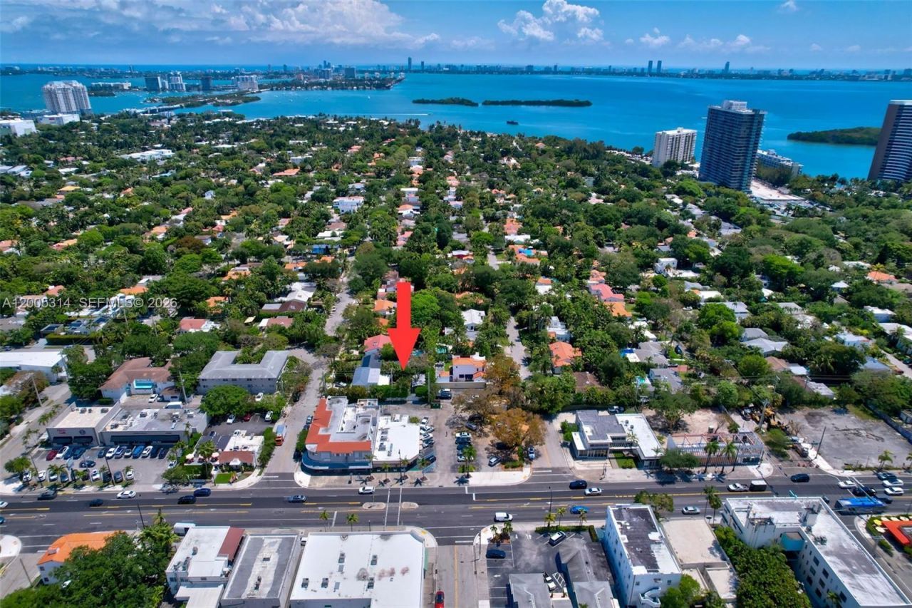 7201 Biscayne Blvd , Miami, FL 33138 Photo