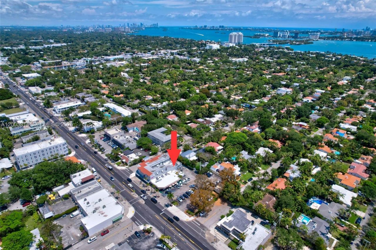 7201 Biscayne Blvd , Miami, FL 33138 Photo