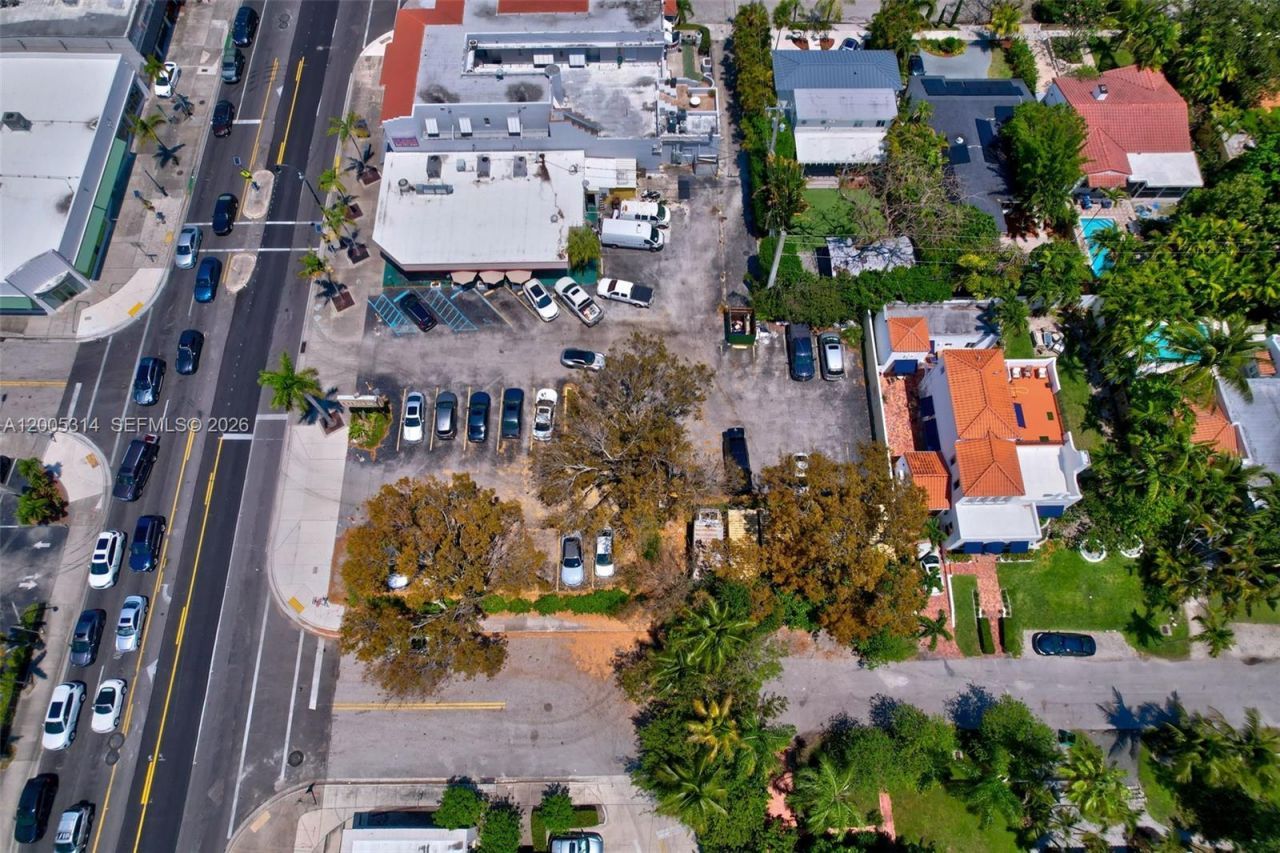 7201 Biscayne Blvd , Miami, FL 33138 Photo