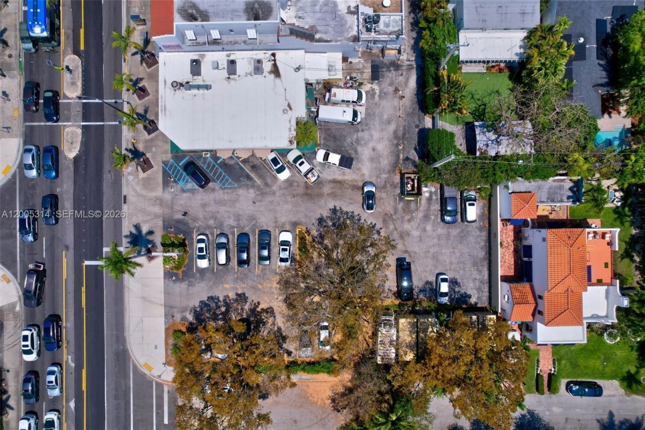 7201 Biscayne Blvd , Miami, FL 33138 Photo