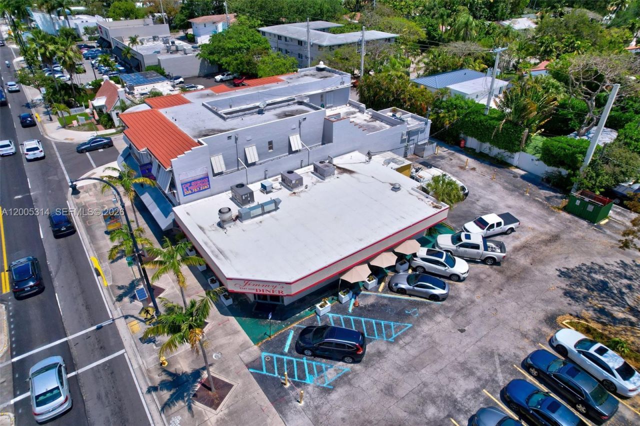 7201 Biscayne Blvd , Miami, FL 33138 Photo