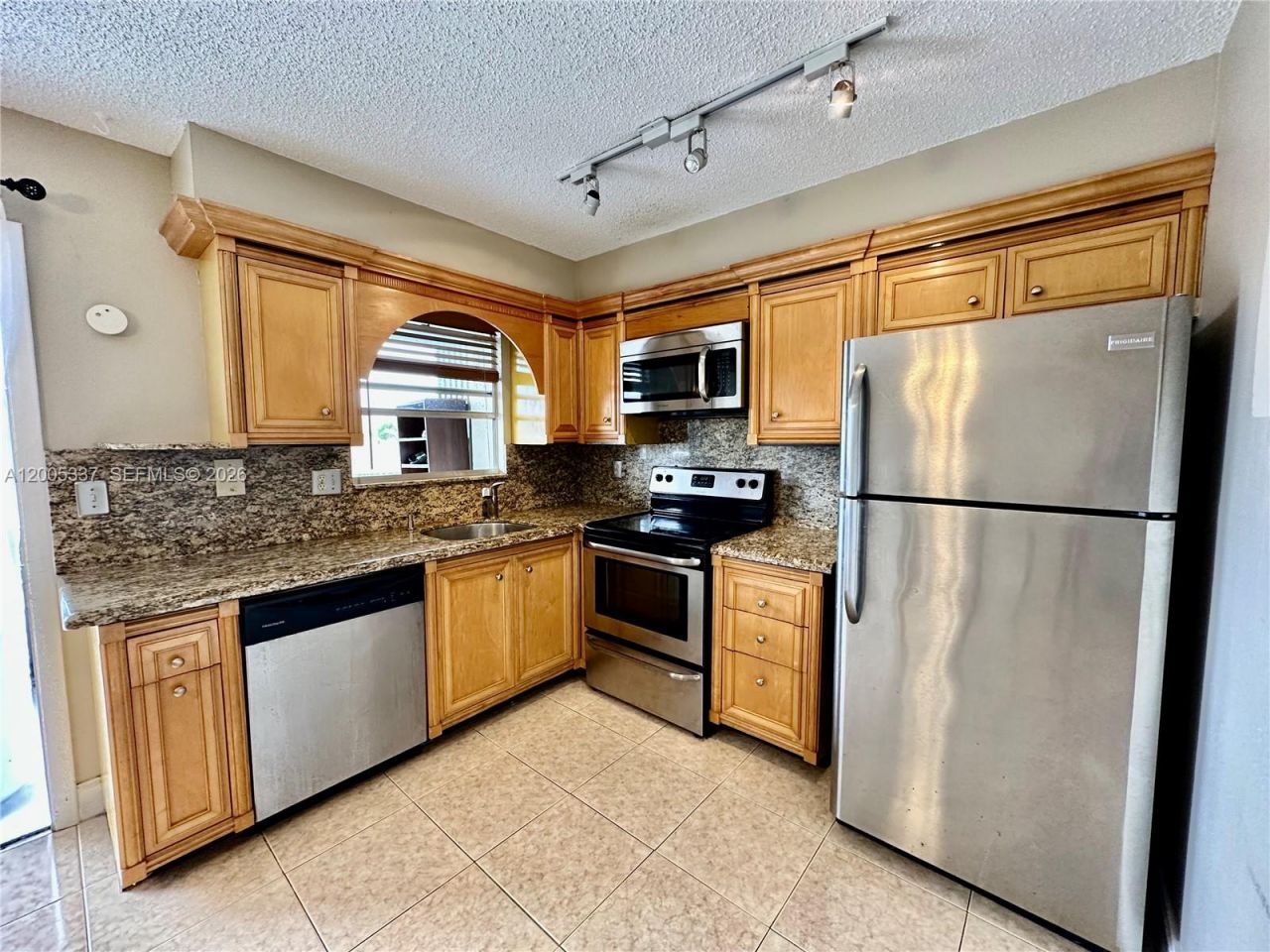 1100 SE 4th Ave, Unit 32, Deerfield Beach, FL 33441 Photo