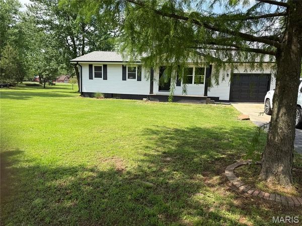 12157 County Road 637 , Dexter, MO 63841
