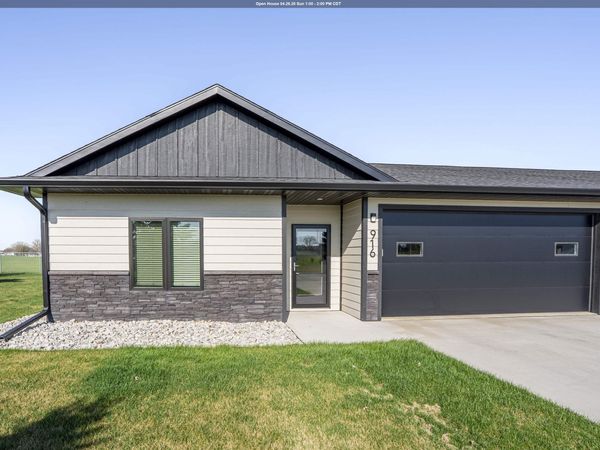916 Park Lane, LeMars, IA 51031