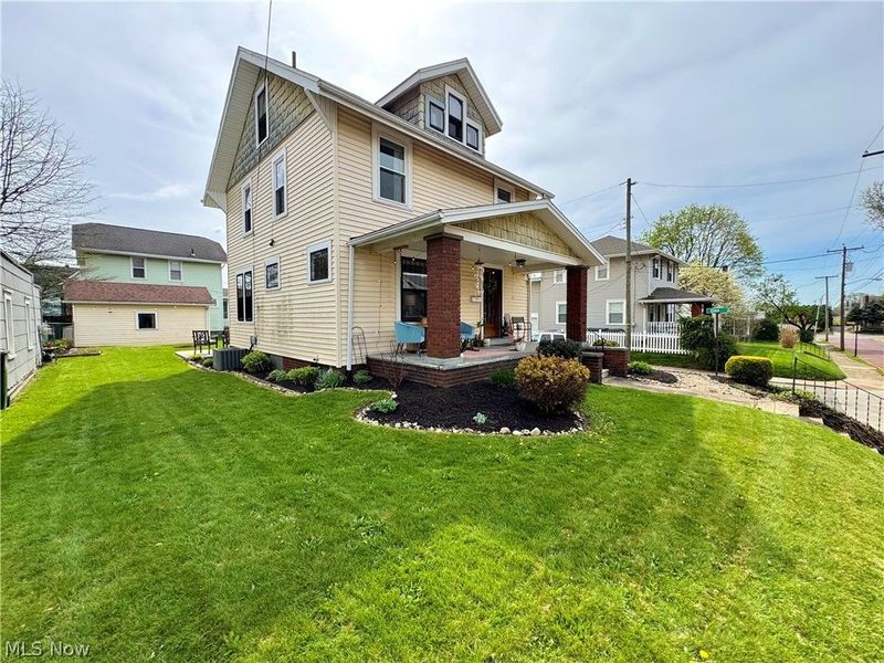 134 Roslyn Avenue NW, Canton, OH 44708 Photo 3