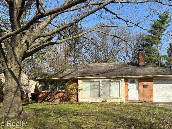 17228 Sunnybrook Drive, Southfield, MI 48076