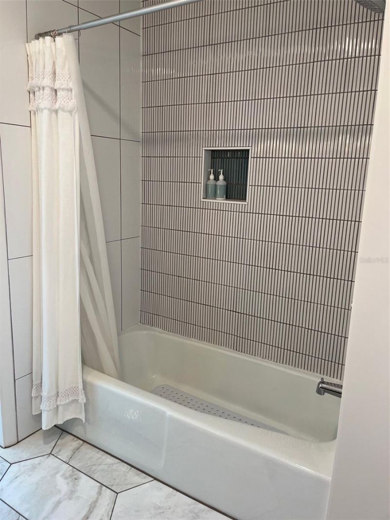 1909 Deancroft Road, Sarasota, FL 34235 Photo