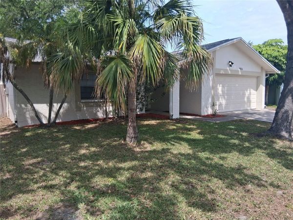 11856 69TH WAY , LARGO, FL 33773