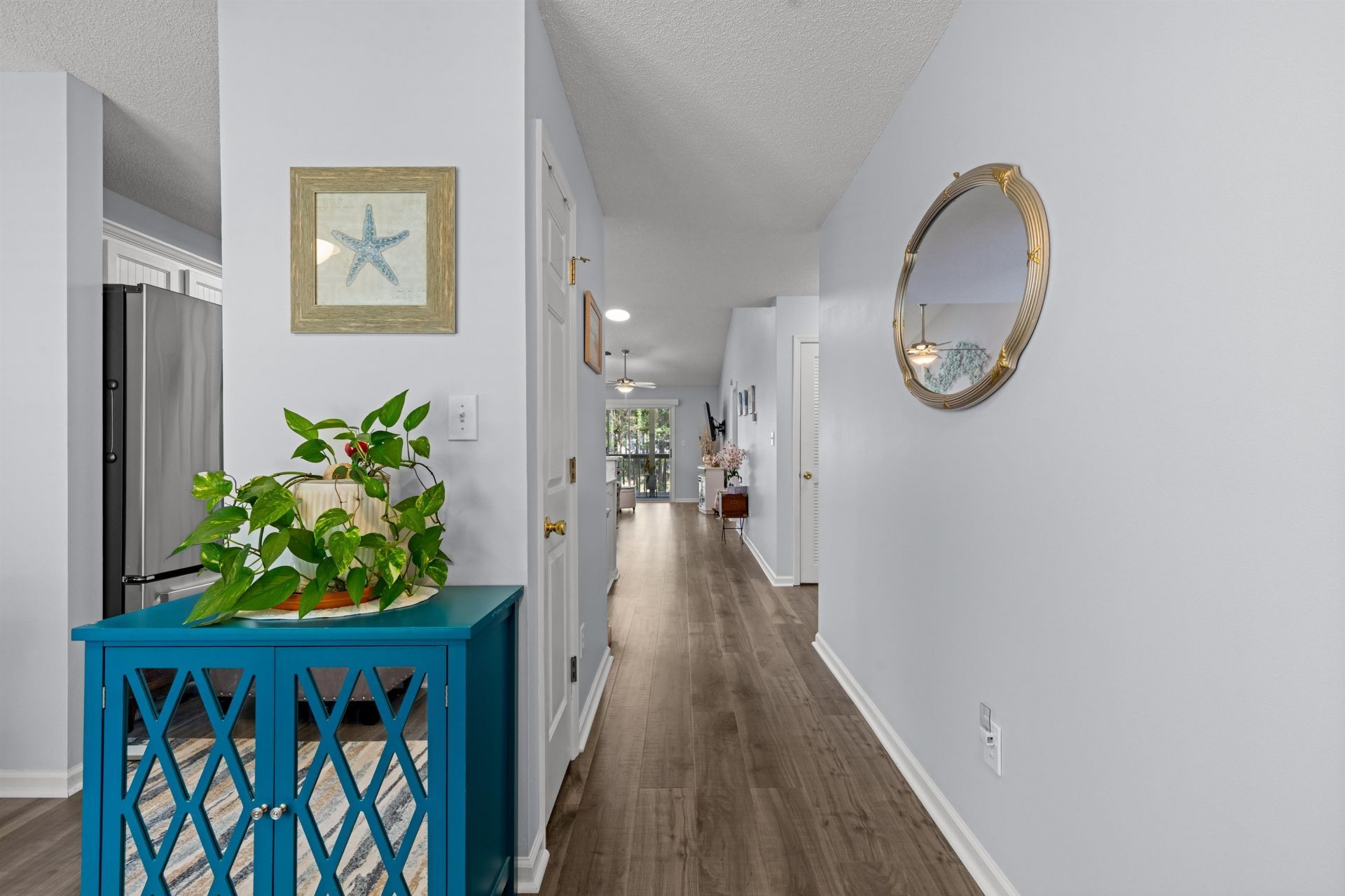 870 Fairway Dr.  Photo 5