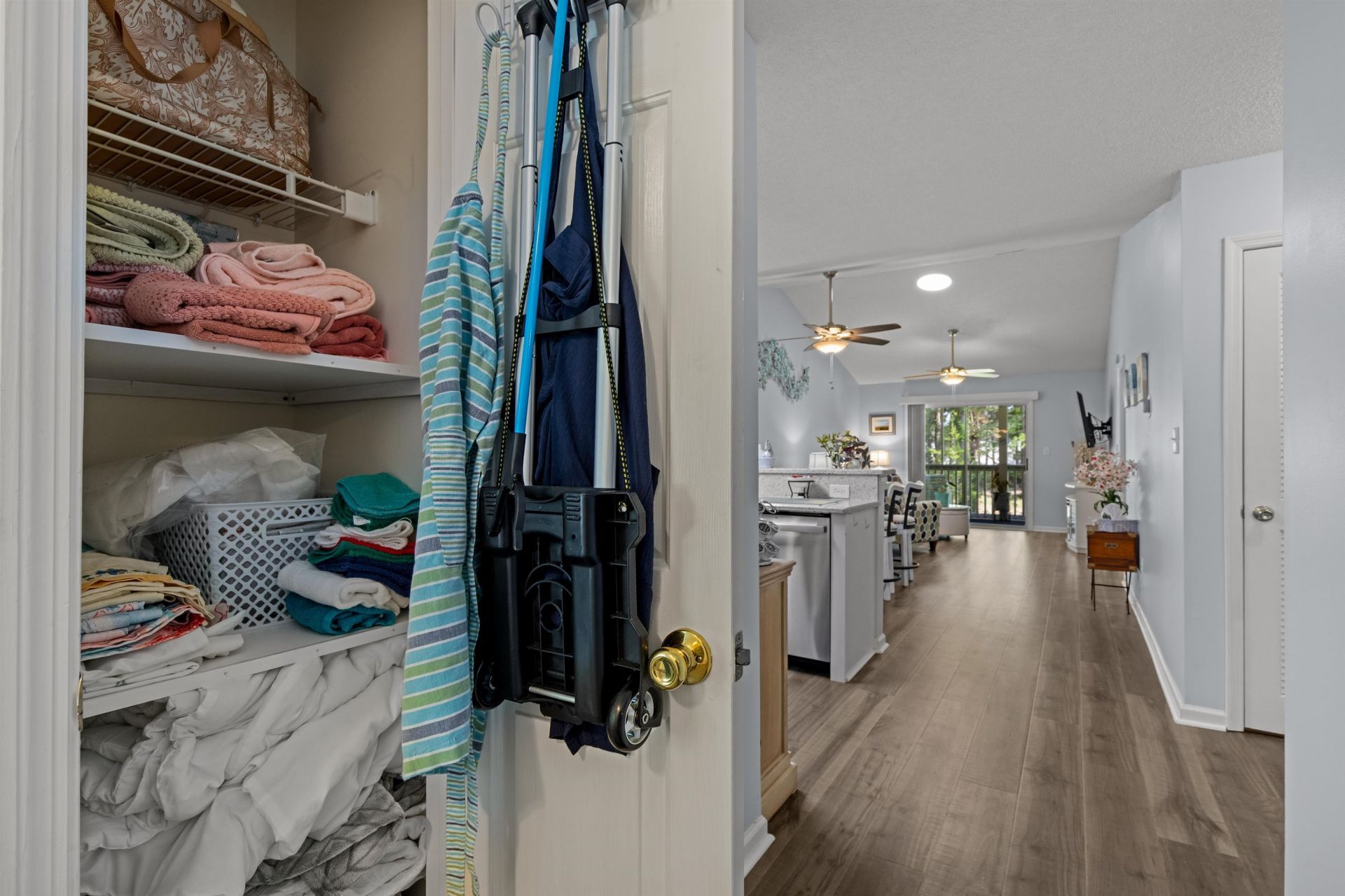 870 Fairway Dr.  Photo 6