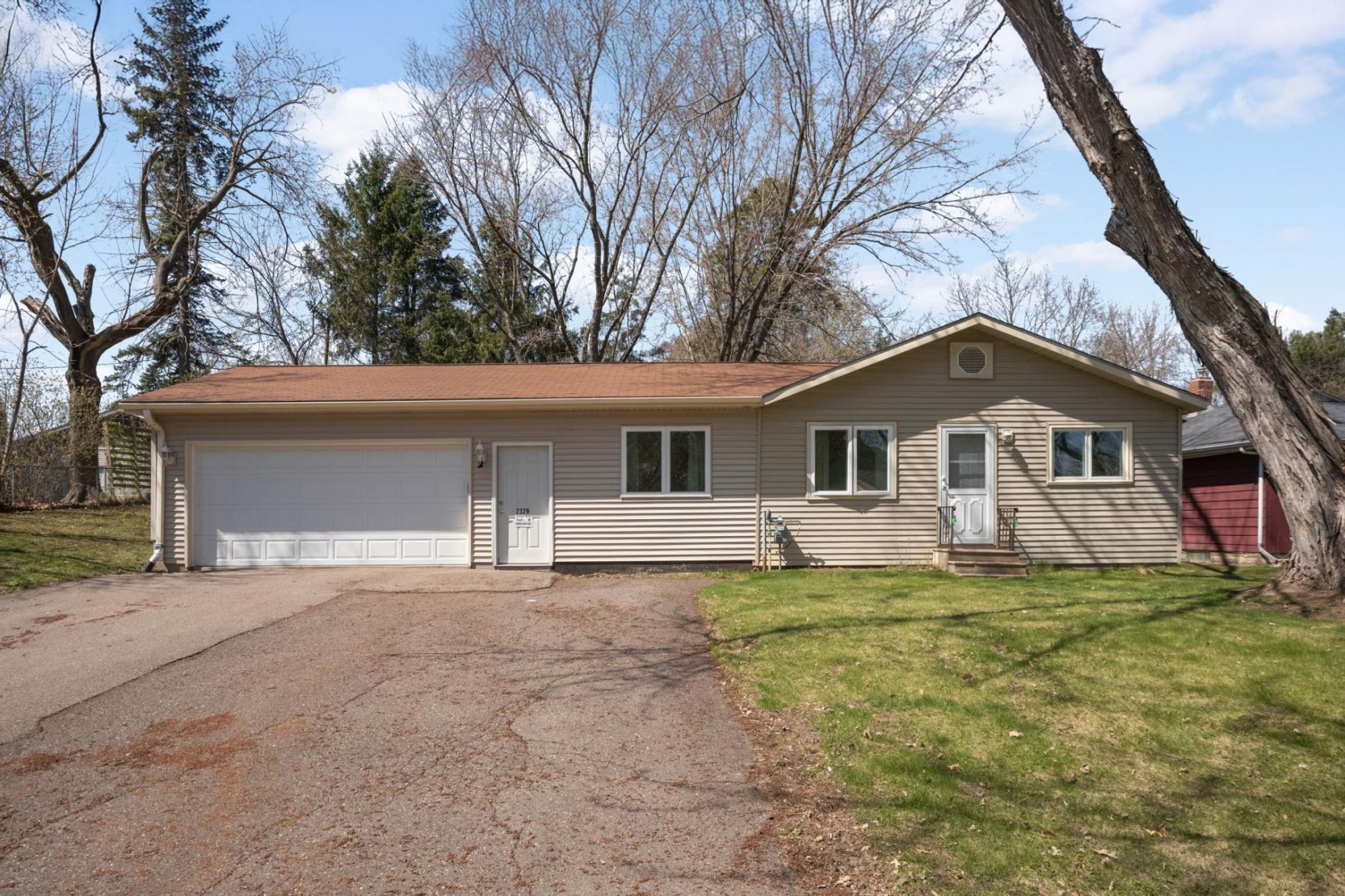 2329 Hoxie Avenue, White Bear Twp, MN 55110