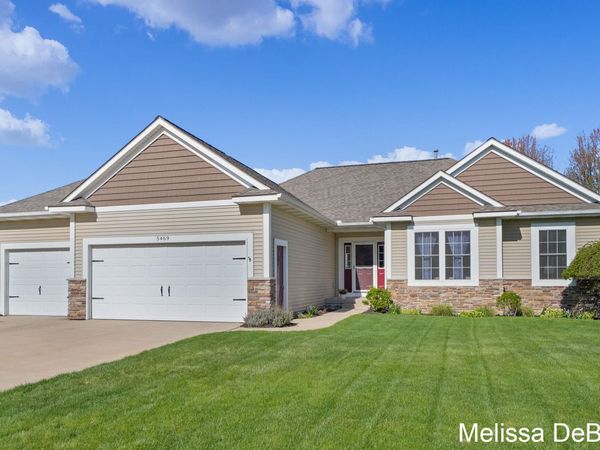 5469 Stevendale Drive, Hudsonville, MI 49426