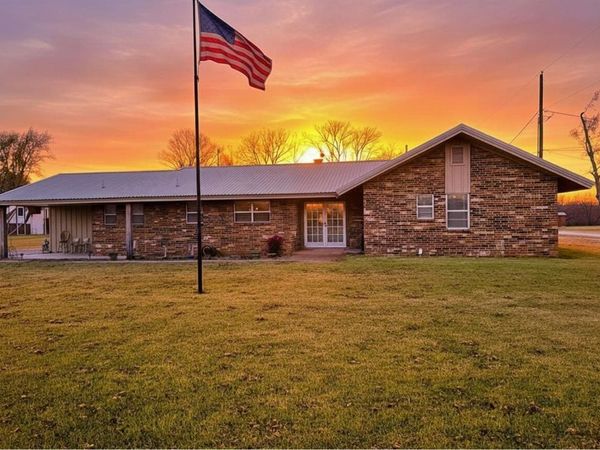 2064 S Highway 77 Highway, Davis, OK 73030