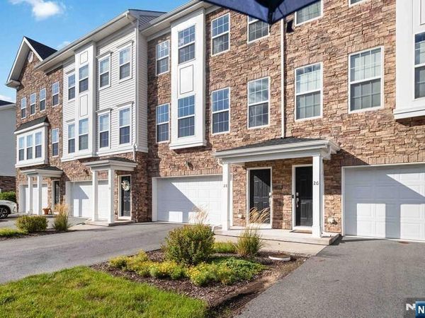 28 Colgate Drive 905, Morristown Town, NJ 07960
