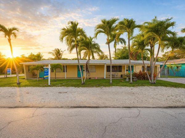 2001-2005 NE 17th Court, Fort Lauderdale, FL 33305