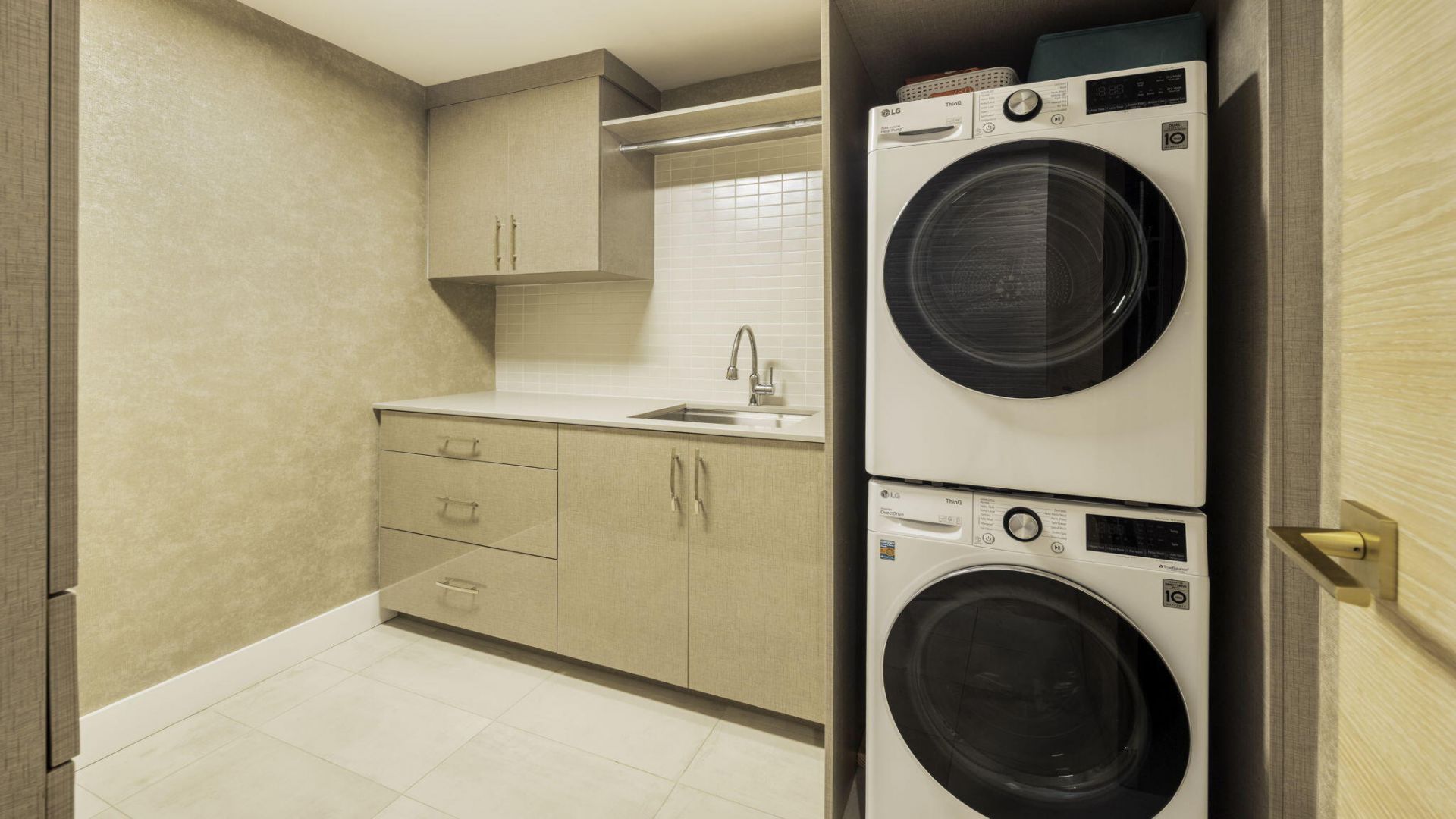 1200 Holiday Drive, Unit 1003, Fort Lauderdale, FL 33316 Photo