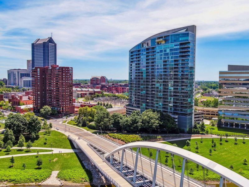 1 Miranova Place, Unit 1840, Columbus, OH 43215 Photo 1