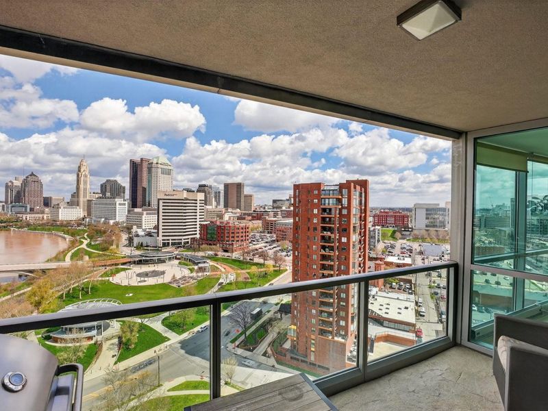 1 Miranova Place, Unit 1840, Columbus, OH 43215 Photo 12