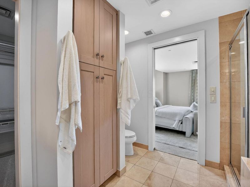 1 Miranova Place, Unit 1840, Columbus, OH 43215 Photo 25