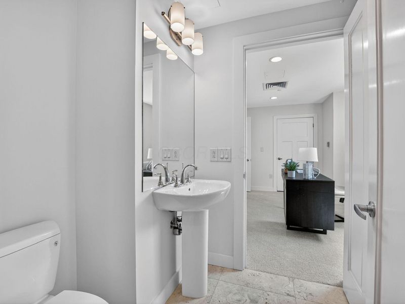 1 Miranova Place, Unit 1840, Columbus, OH 43215 Photo 28