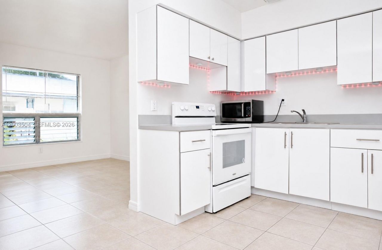 2206 Fillmore St #1-10, Hollywood, FL 33020 Photo