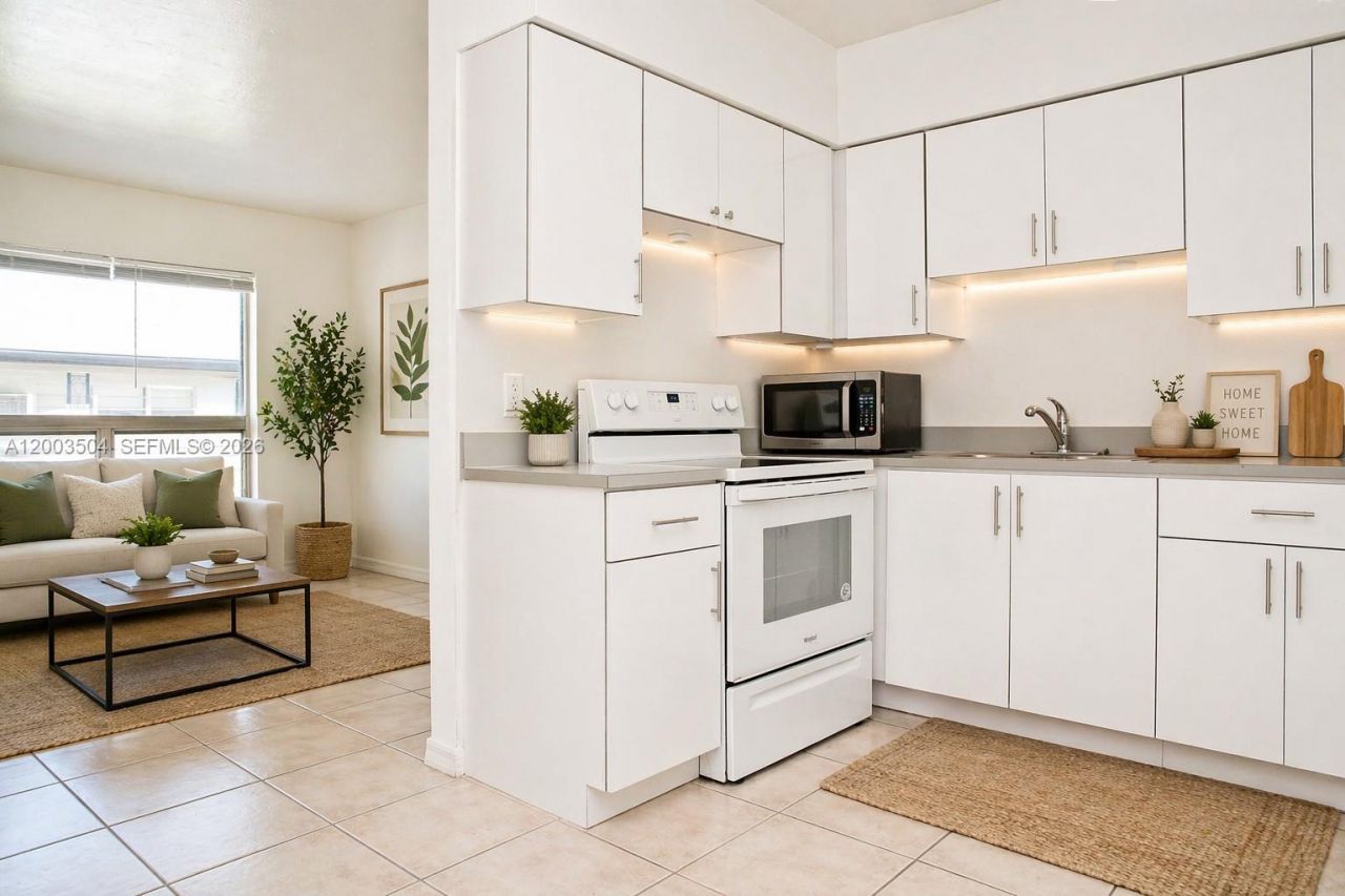 2206 Fillmore St #1-10, Hollywood, FL 33020 Photo