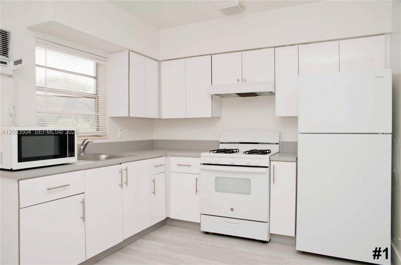 2206 Fillmore St #1-10 , Hollywood, FL 33020 Photo