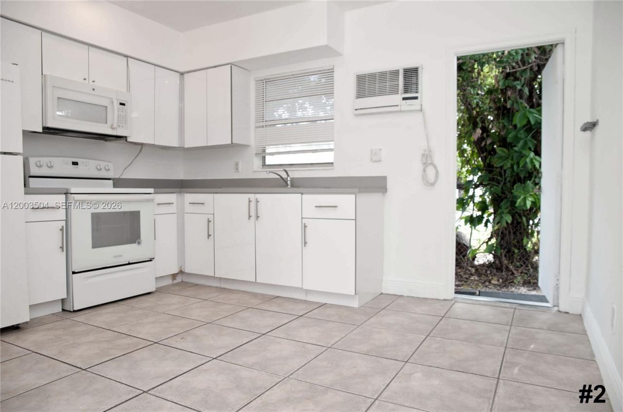 2206 Fillmore St #1-10 , Hollywood, FL 33020 Photo