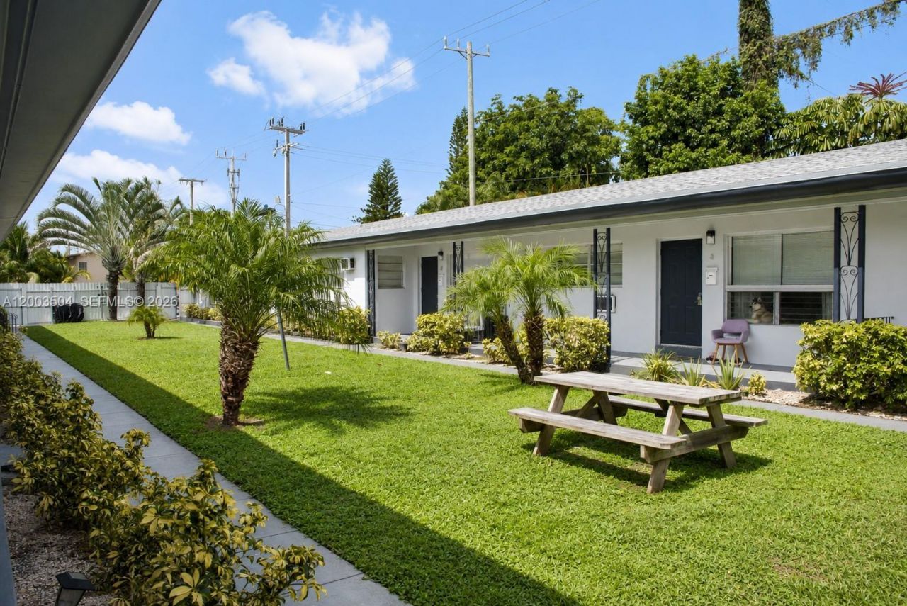 2206 Fillmore St #1-10, Hollywood, FL 33020 Photo