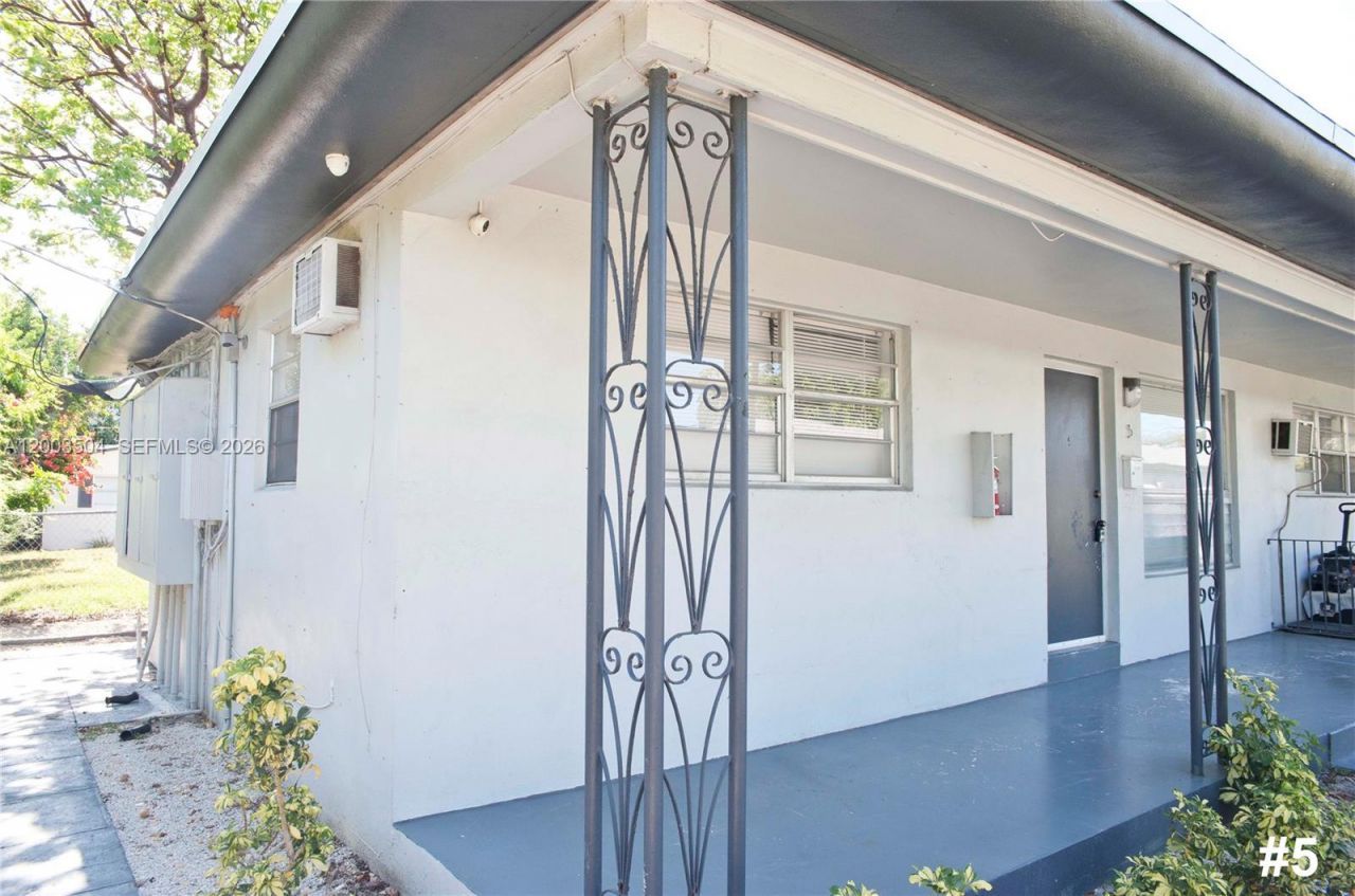 2206 Fillmore St #1-10 , Hollywood, FL 33020 Photo