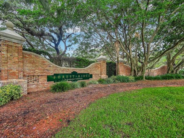 2806 Oak Grove Rd , Davie, FL 33328