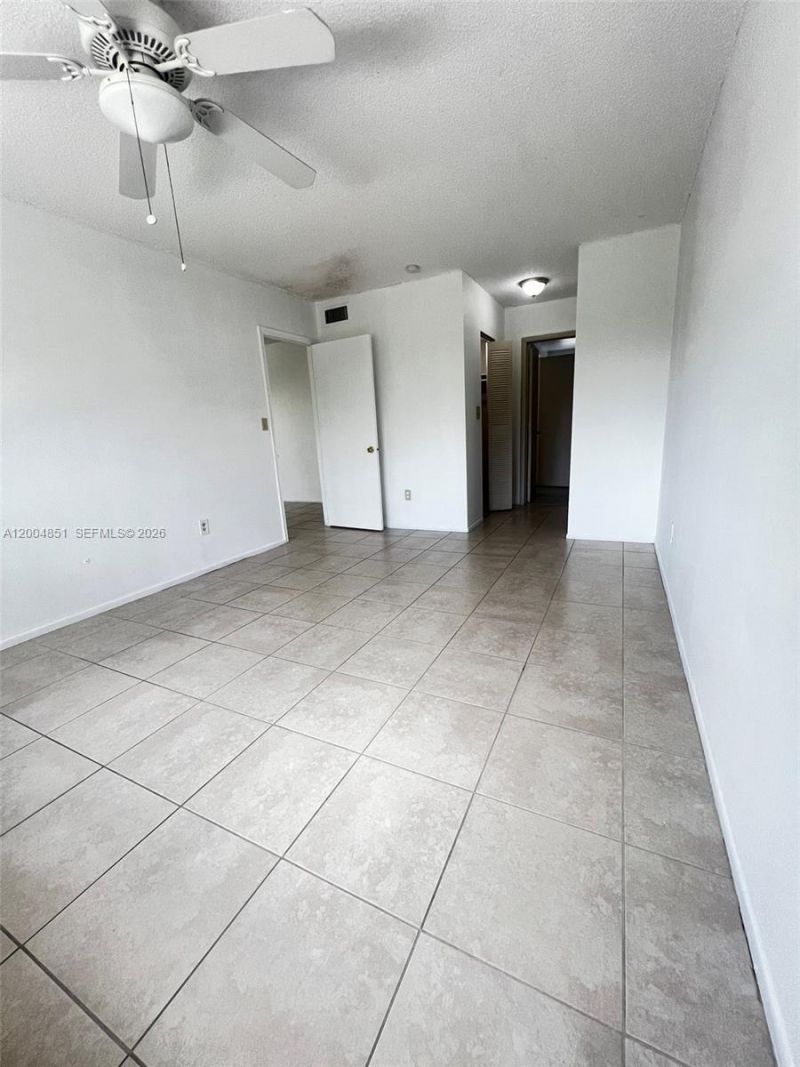 8103 Camino Real, Unit 407, Miami, FL 33143 Photo