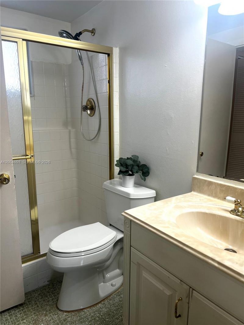 8103 Camino Real, Unit 407, Miami, FL 33143 Photo